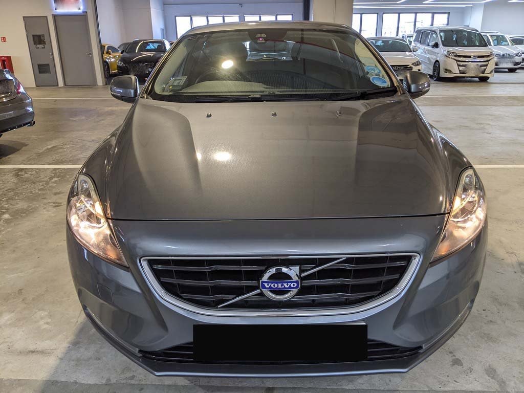 Volvo V40 T2 (A)