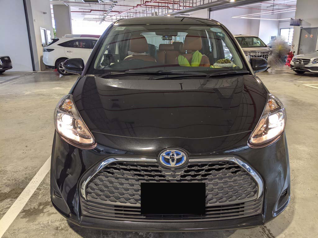 Toyota Sienta Hybrid 1.5x Cvt (Hybrid)