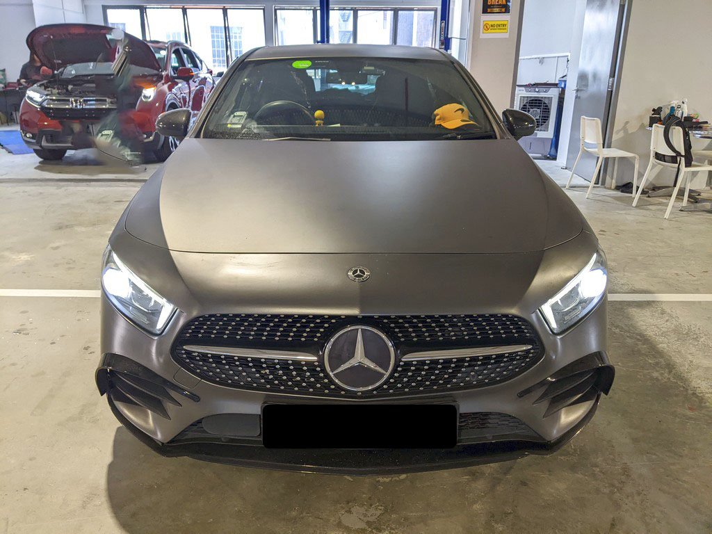 Mercedes Benz A180 Compt Saln Progressive (r18 Led)