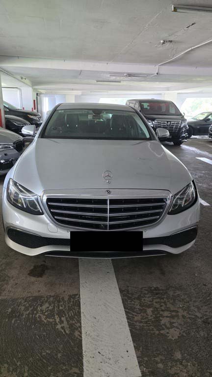 Mercedes Benz E250 Exclusive (R18 Led)