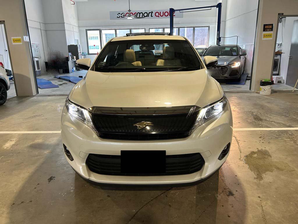 Toyota Harrier Premium 2.0 A