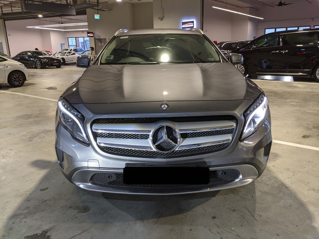Mercedes Benz Gla180 (r18 Bi)