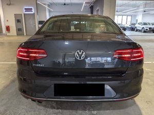 Volkswagen Passat B8 1.8 Tfsi AT 3g24jz