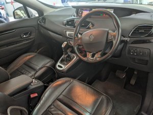 Renault Grand Scenic Iii 1.5 Dci A/t 2wd 5dr S/r