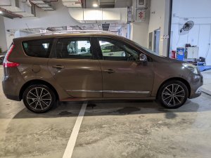 Renault Grand Scenic Iii 1.5 Dci A/t 2wd 5dr S/r