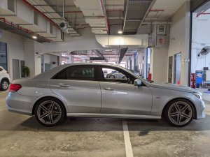 Mercedes Benz E250 Sedan Edition E (R18 Led)