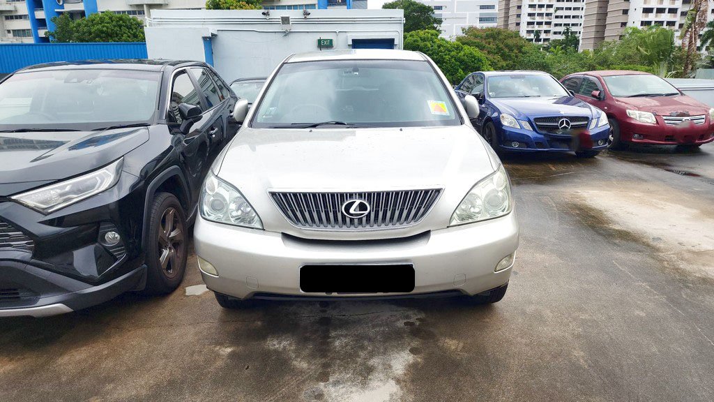 Toyota Harrier 2.4 A (COE Till 01/2027)