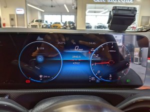 Mercedes Benz Cla180 Coupe Amg Line