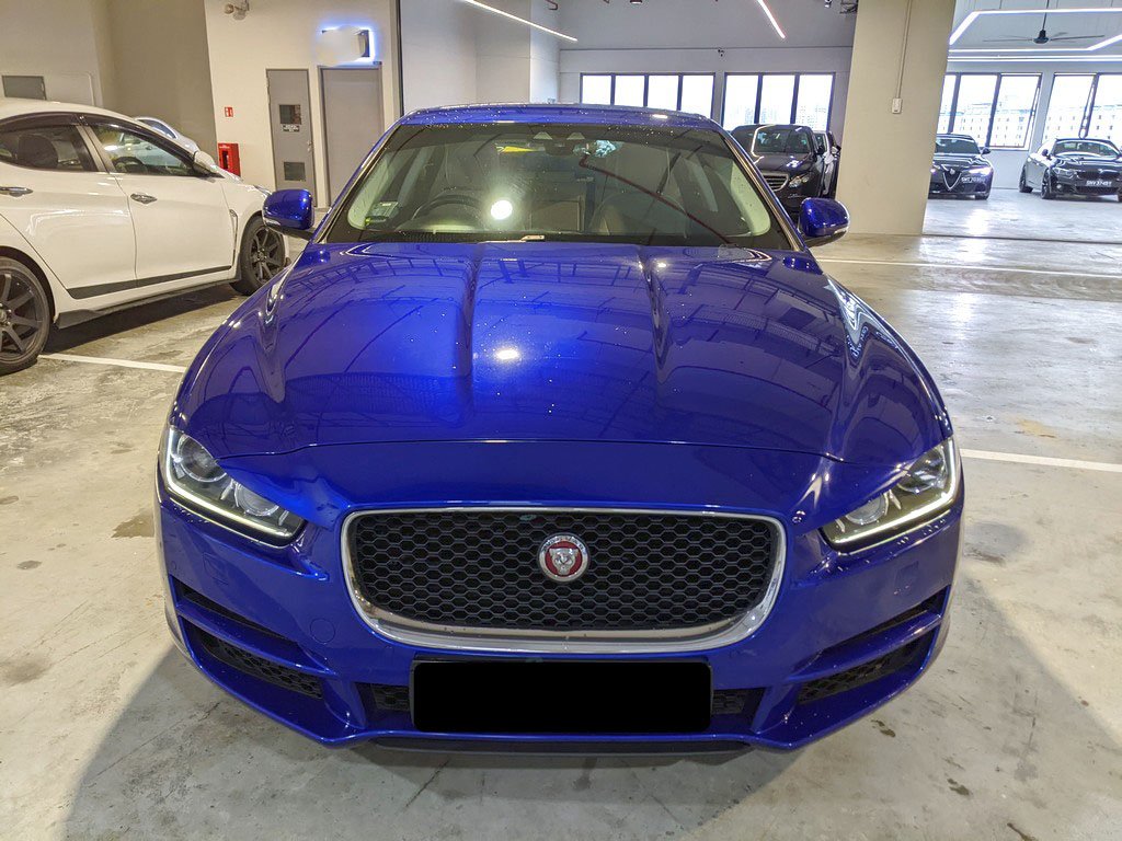 Jaguar Xe 2.0 I4