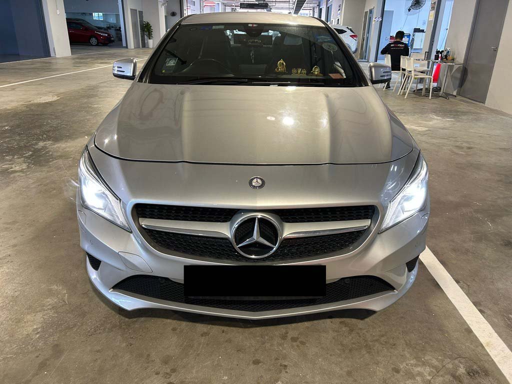 Mercedes Benz CLA180 (R18 BI)