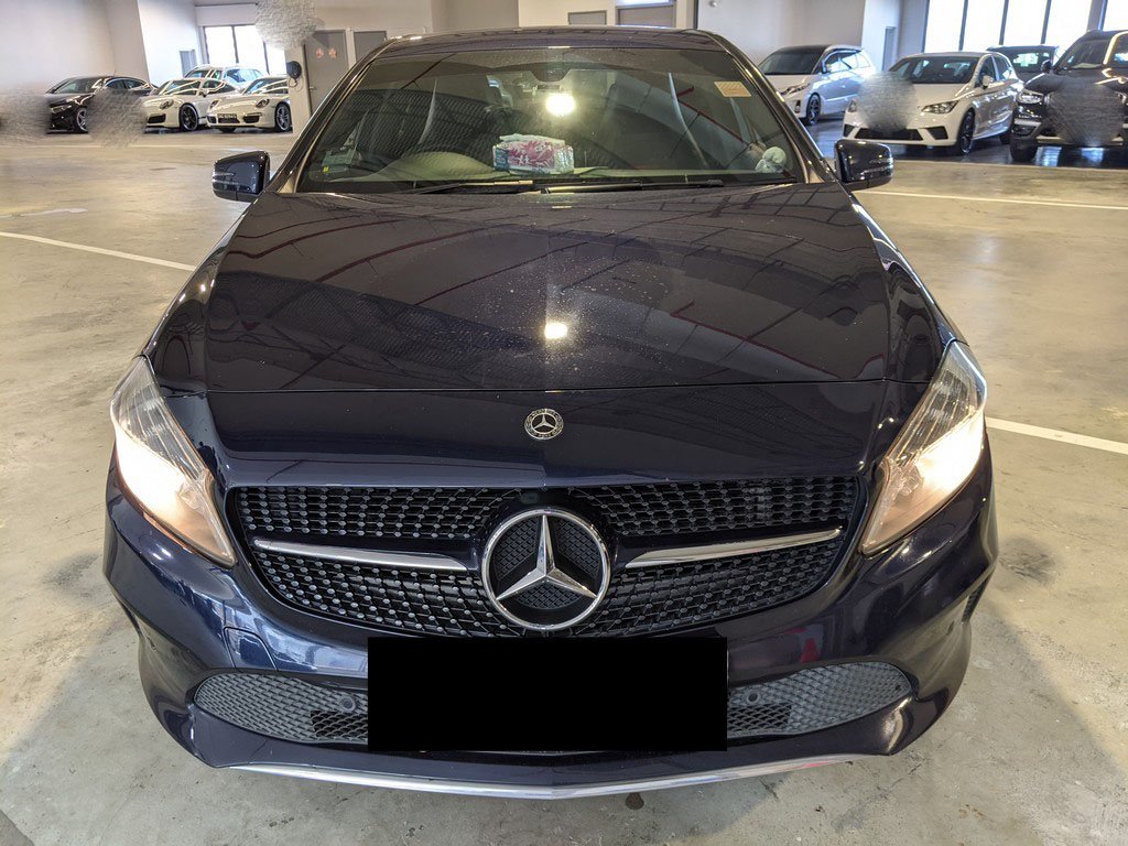 Mercedes Benz A180 FL Style (R17 HLG)