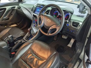 Hyundai Elantra 1.6 At Abs D/ab 2wd 4dr