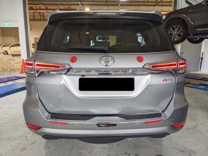 Toyota Fortuner 2.7 At