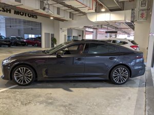 Kia Stinger 2.0a 2wd Sunroof