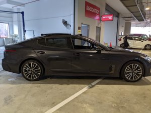 Kia Stinger 2.0a 2wd Sunroof