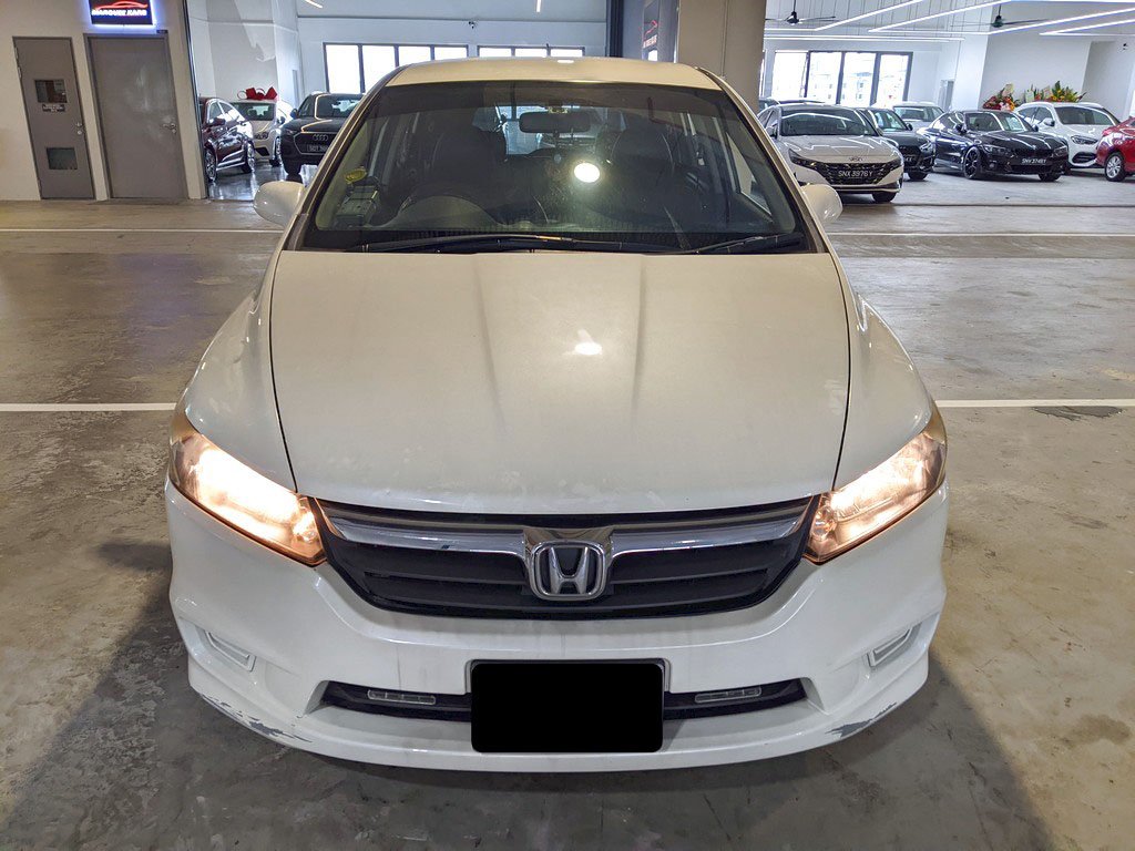 Honda Stream 1.8 A (COE Till 11/2027)