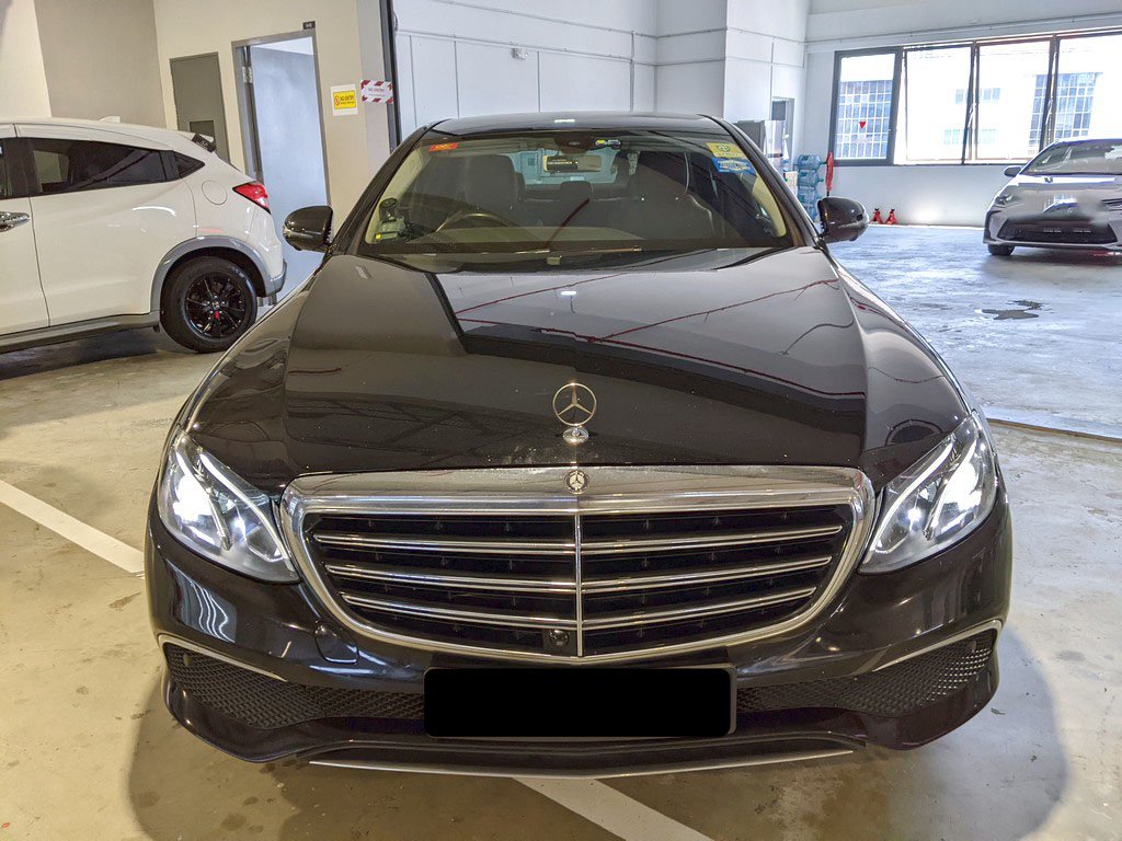 Mercedes Benz E250 Exclusive (r18 Led)