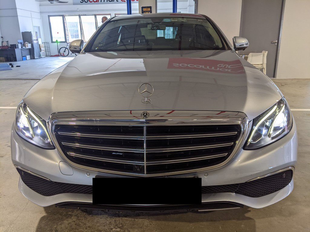 Mercedes Benz E200 Exclusive (r18 Led)