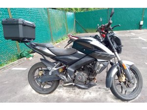 Bajaj Pulsar (Scrap/Export Only) (Body Only)
