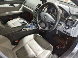 Mercedes Benz C180k (COE Till 08/2028)