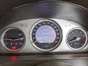 Mercedes Benz C180k (COE Till 08/2028)