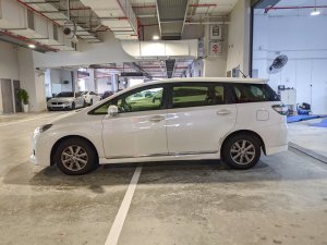 Toyota Wish 1.8 Cvt