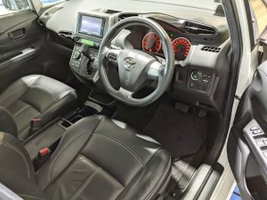Toyota Wish 1.8 Cvt