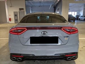 Kia Stinger 2.0A 2wd Sunroof
