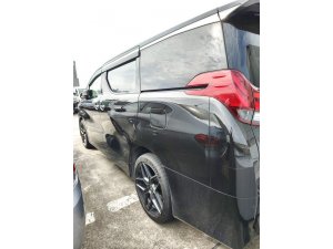 Toyota Alphard 2.5x Cvt Abs D/airbag 2wd 5dr