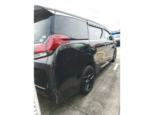 Toyota Alphard 2.5x Cvt Abs D/airbag 2wd 5dr