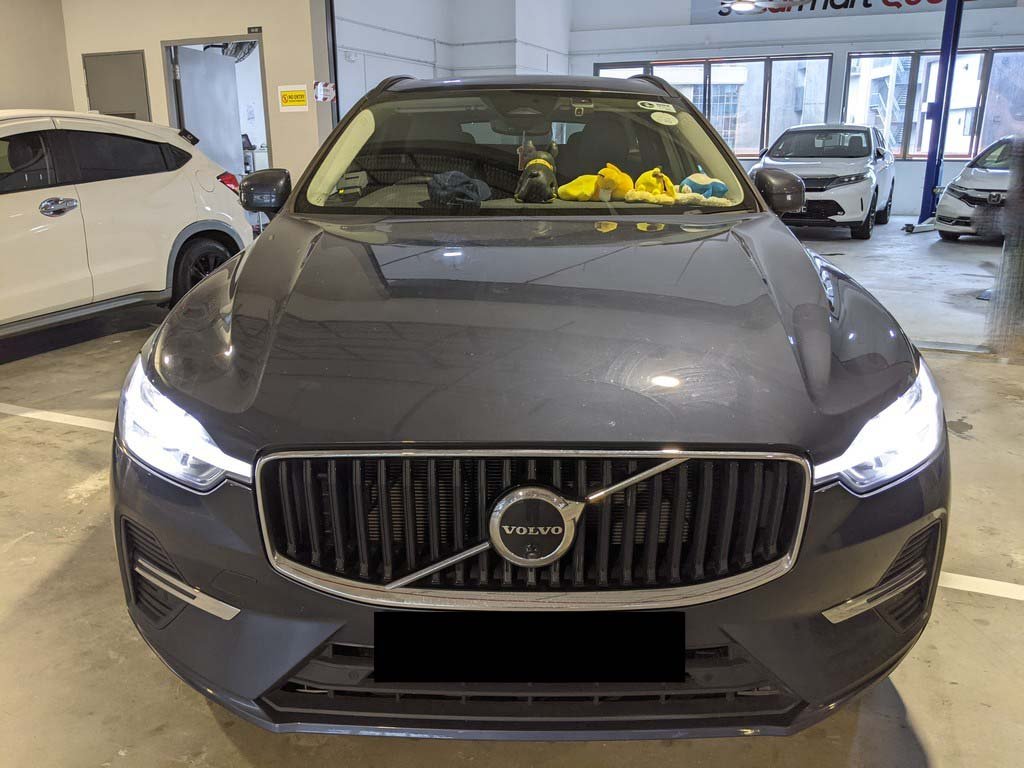 Volvo XC60 B5 Plus (Hybrid)