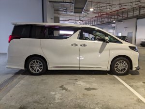 Toyota Alphard 2.5 Sr C Package Cvt (Hybrid)