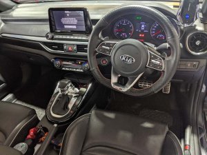 Kia Cerato 1.6(A) Sunroof