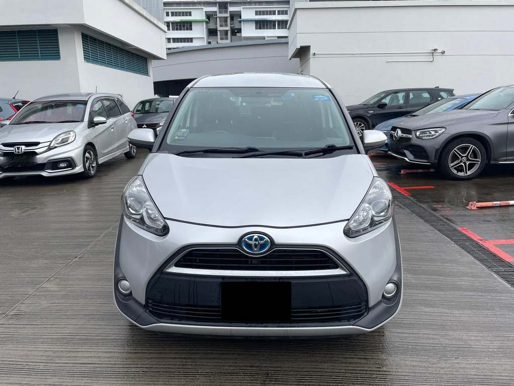 Toyota Sienta Hybrid 1.5g Cvt (Hybrid)