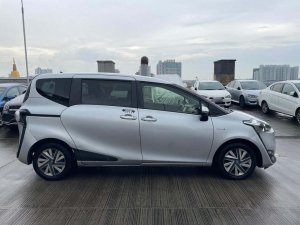 Toyota Sienta Hybrid 1.5g Cvt (Hybrid)