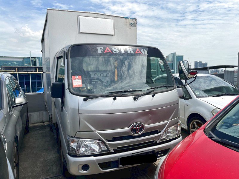 Toyota Dyna 150 5mt