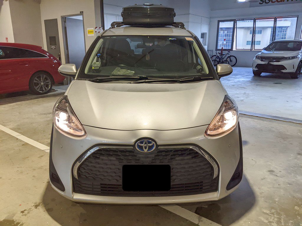 Toyota Sienta Hybrid 1.5g Cvt (Hybrid)