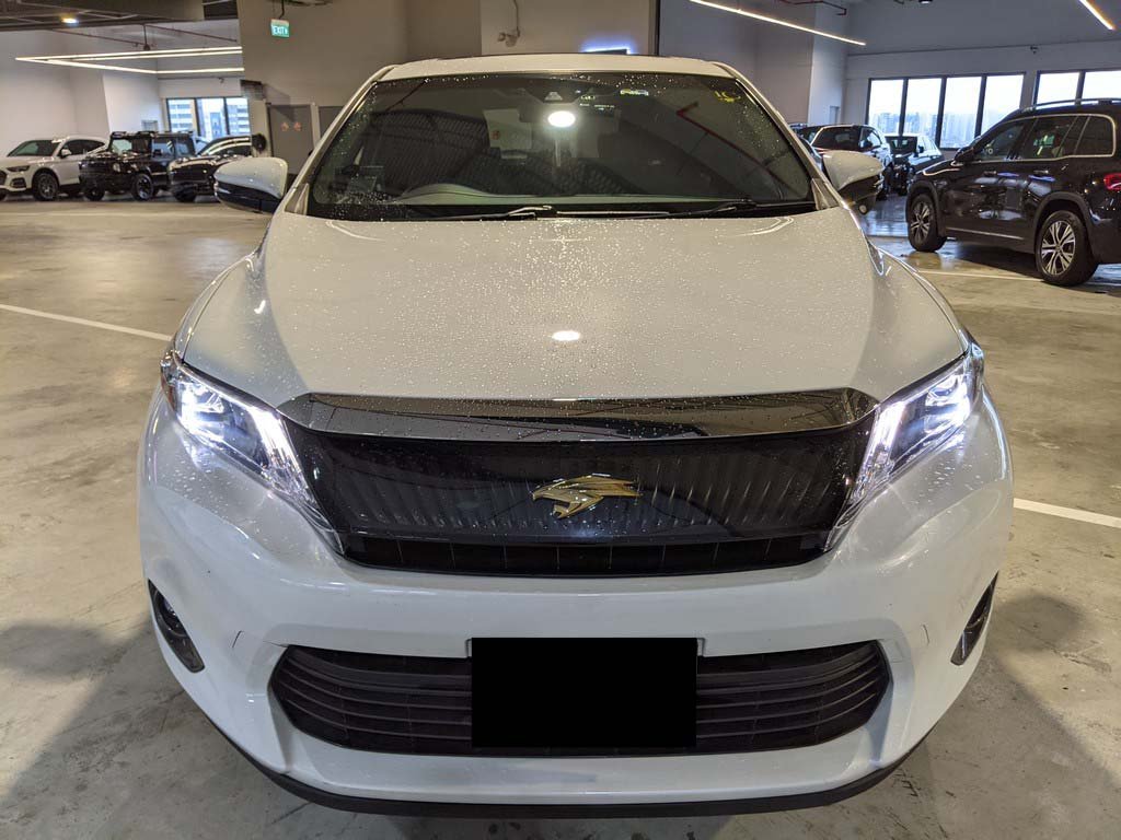 Toyota Harrier Premium 2.0 Cvt