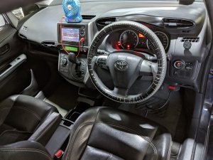 Toyota Wish 1.8 Cvt