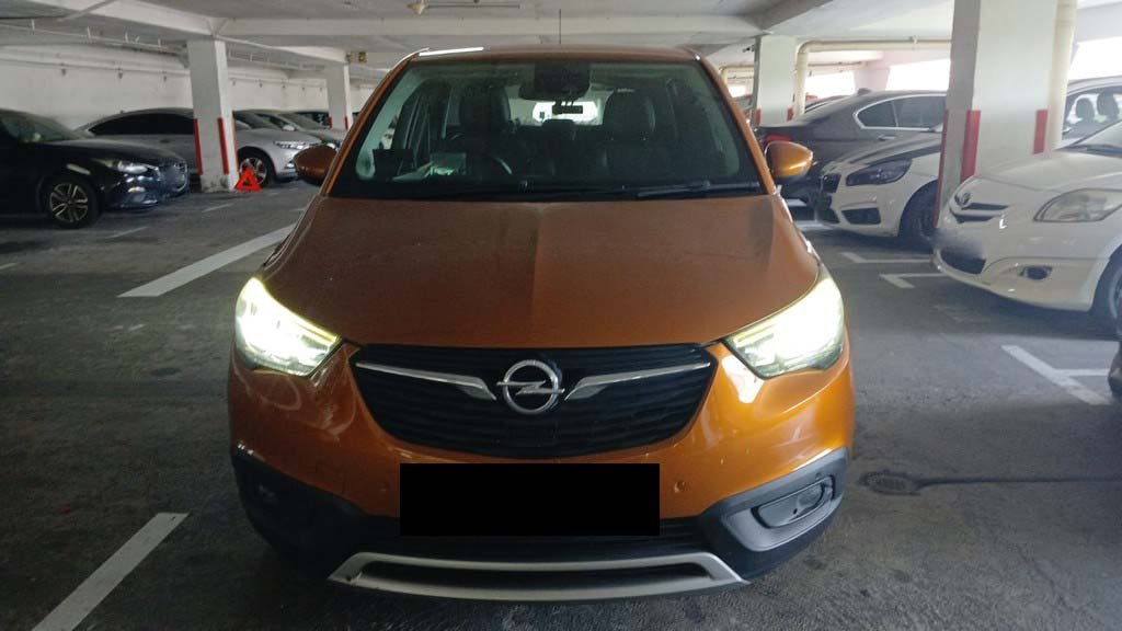 Opel Crossland X B12xht At