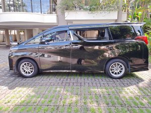 Toyota Alphard 2.5 Sr C Package Cvt (Hybrid)