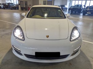 Porsche Panamera (COE Till 12/2031)