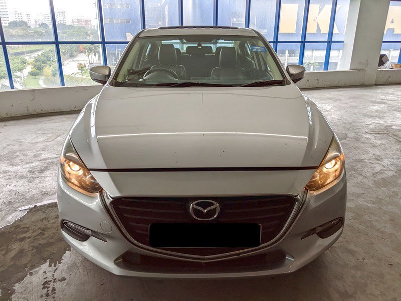 Mazda 3 Sedan 1.5 At Eu6