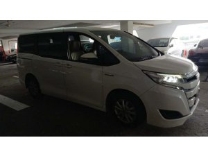 TOYOTA NOAH HYBRID 7-SEATER 1.8X CVT