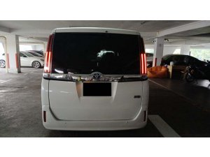 TOYOTA NOAH HYBRID 7-SEATER 1.8X CVT