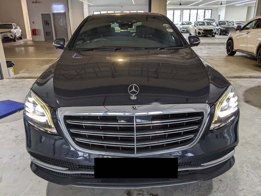 Mercedes Benz S320L (R19 Led)