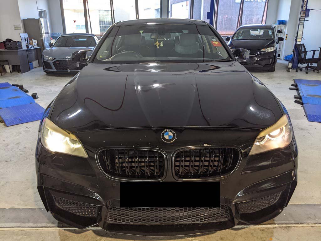 BMW 523I 2.5 AT Abs D/Ab 2wd 4dr Gas/d Nav (COE Till 01/2031)