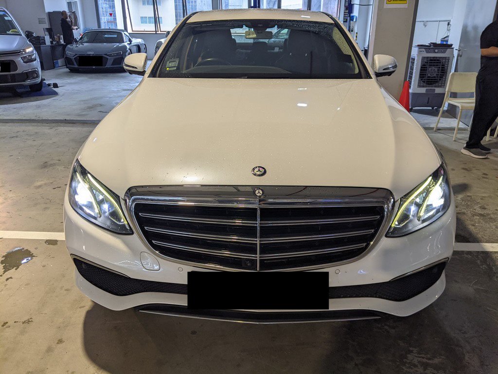 Mercedes Benz E200 Exclusive (r18 Led)