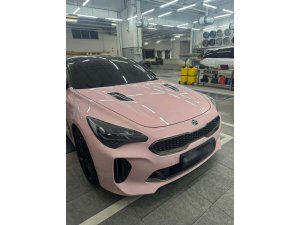 Kia Stinger 2.0A 2WD Sunroof