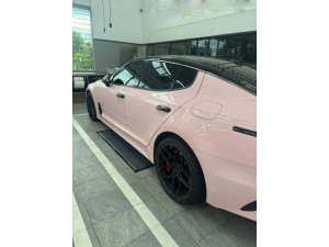 Kia Stinger 2.0A 2WD Sunroof